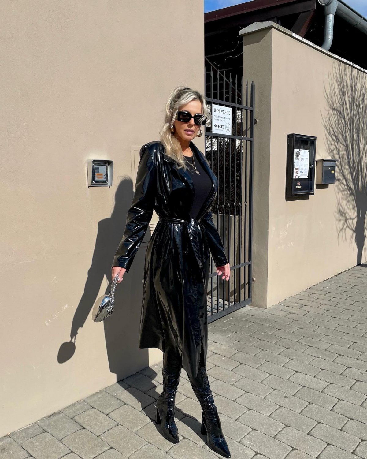 Sexy milf in latex #IEl04I28